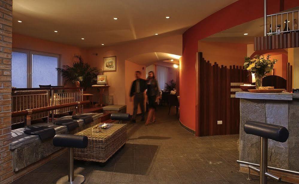 Hotel Krone - Eat, Drink, Stay Bressanone Exterior photo