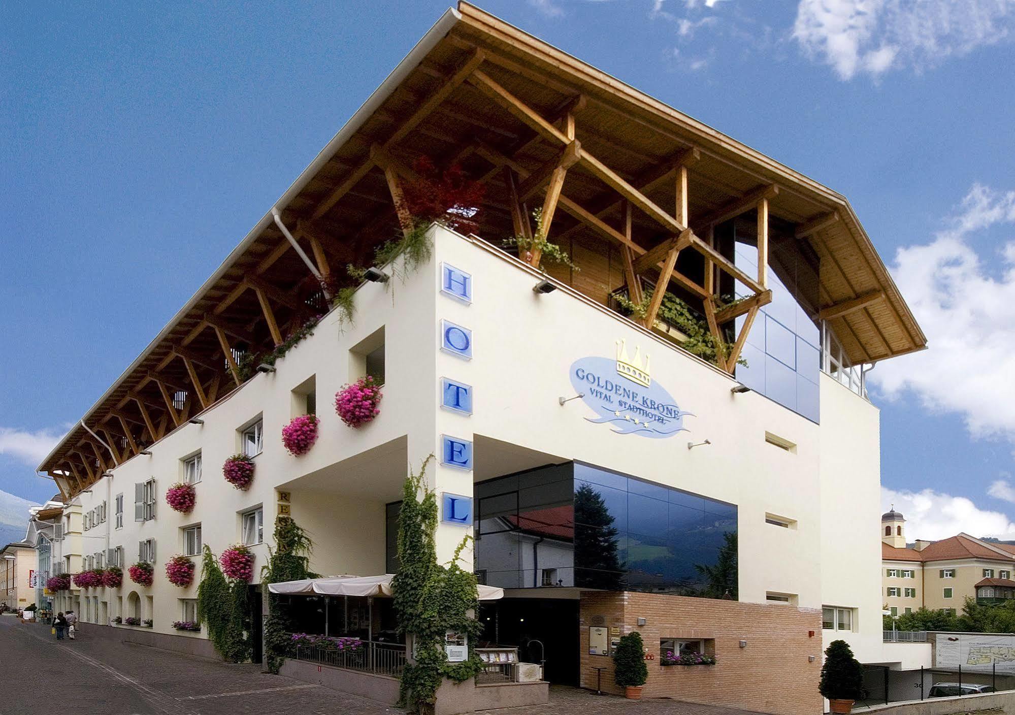 Hotel Krone - Eat, Drink, Stay Bressanone Exterior photo